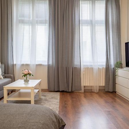 Family Apartment Острава Екстериор снимка