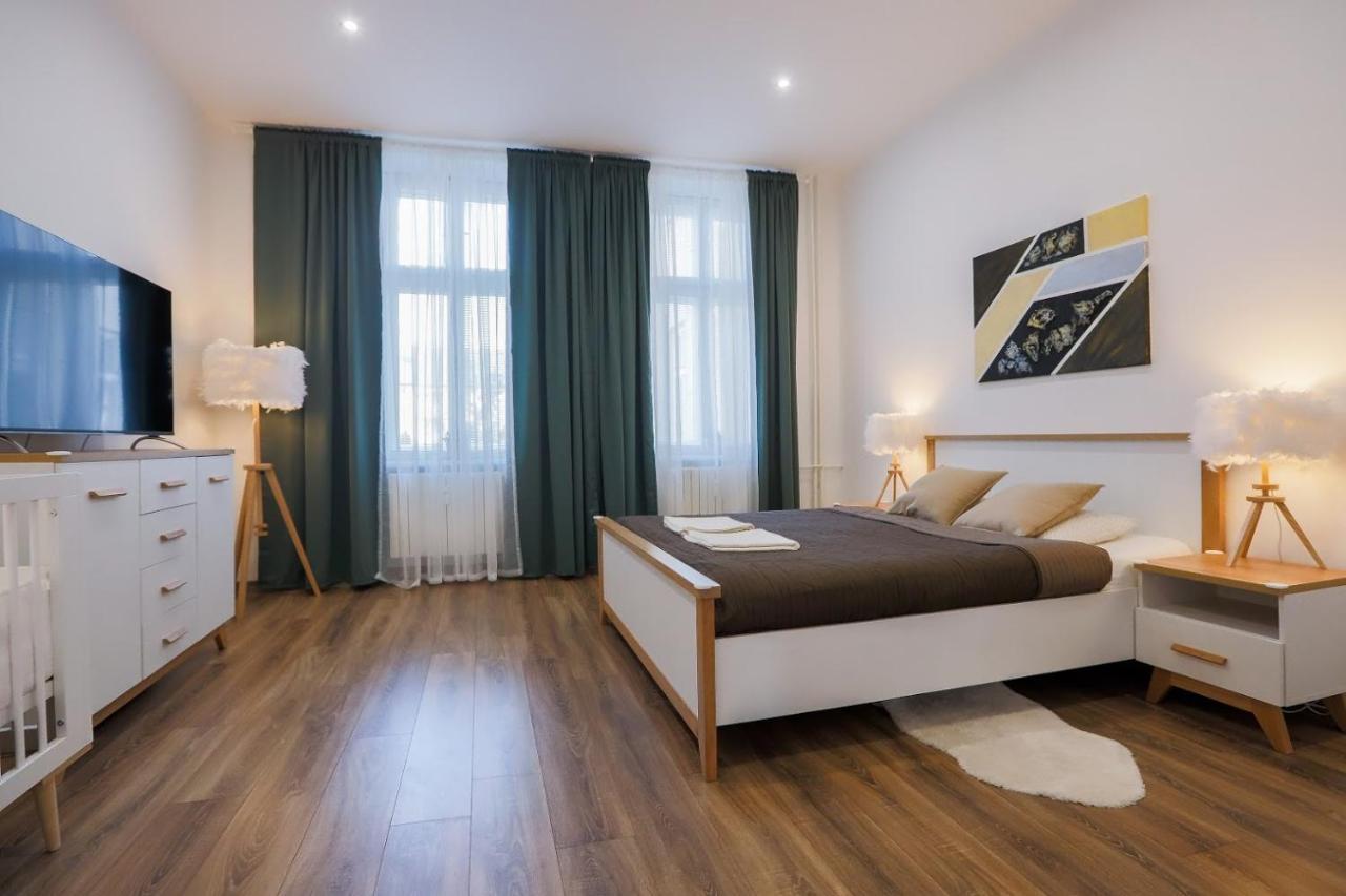 Family Apartment Острава Екстериор снимка