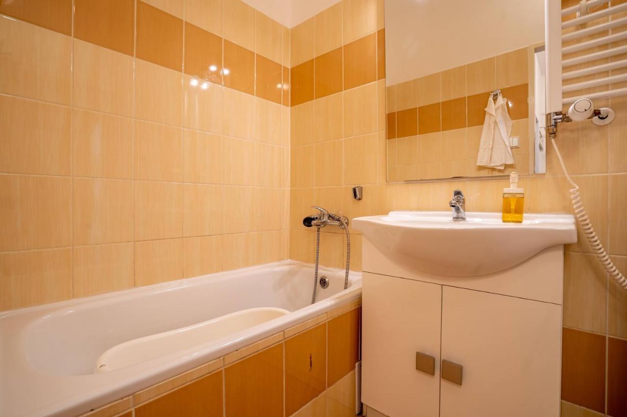 Family Apartment Острава Екстериор снимка