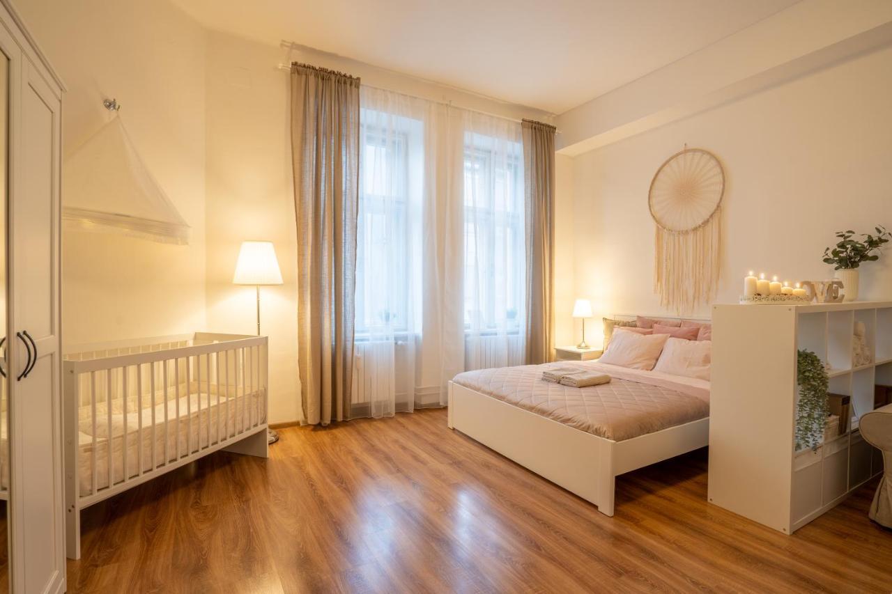 Family Apartment Острава Екстериор снимка