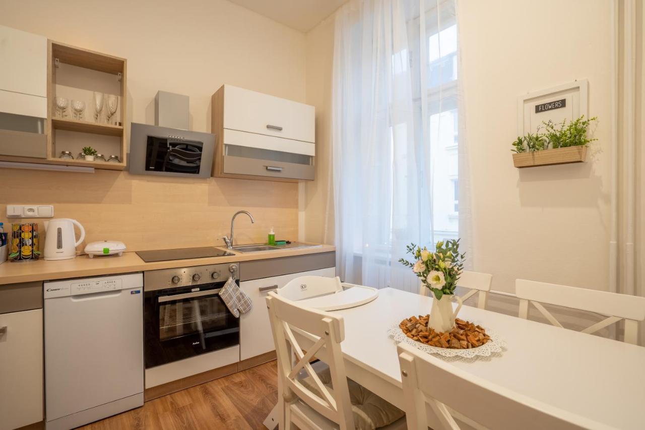 Family Apartment Острава Екстериор снимка