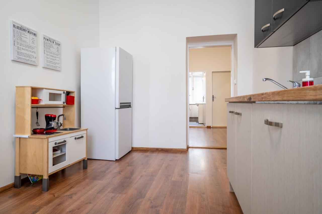Family Apartment Острава Екстериор снимка