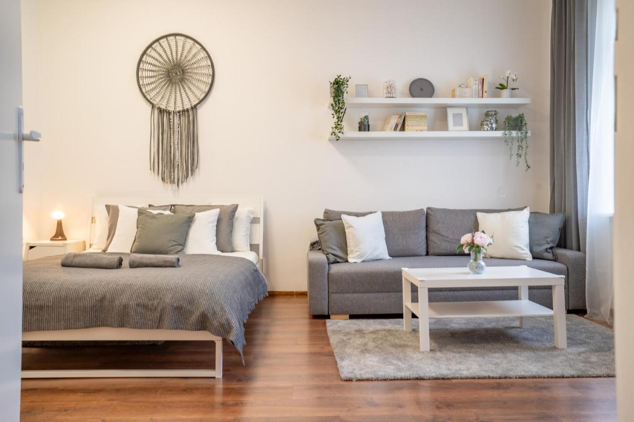 Family Apartment Острава Екстериор снимка