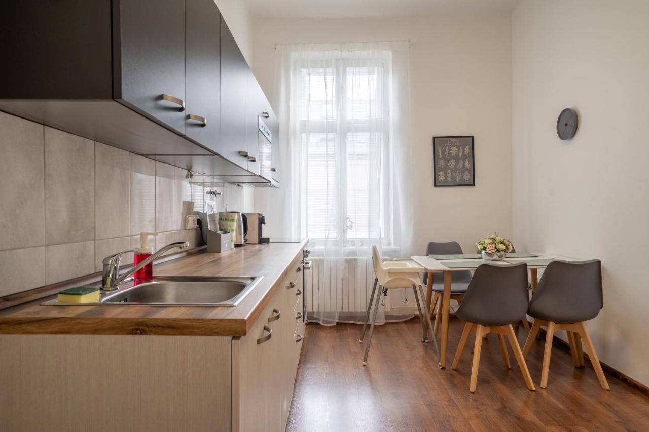 Family Apartment Острава Екстериор снимка