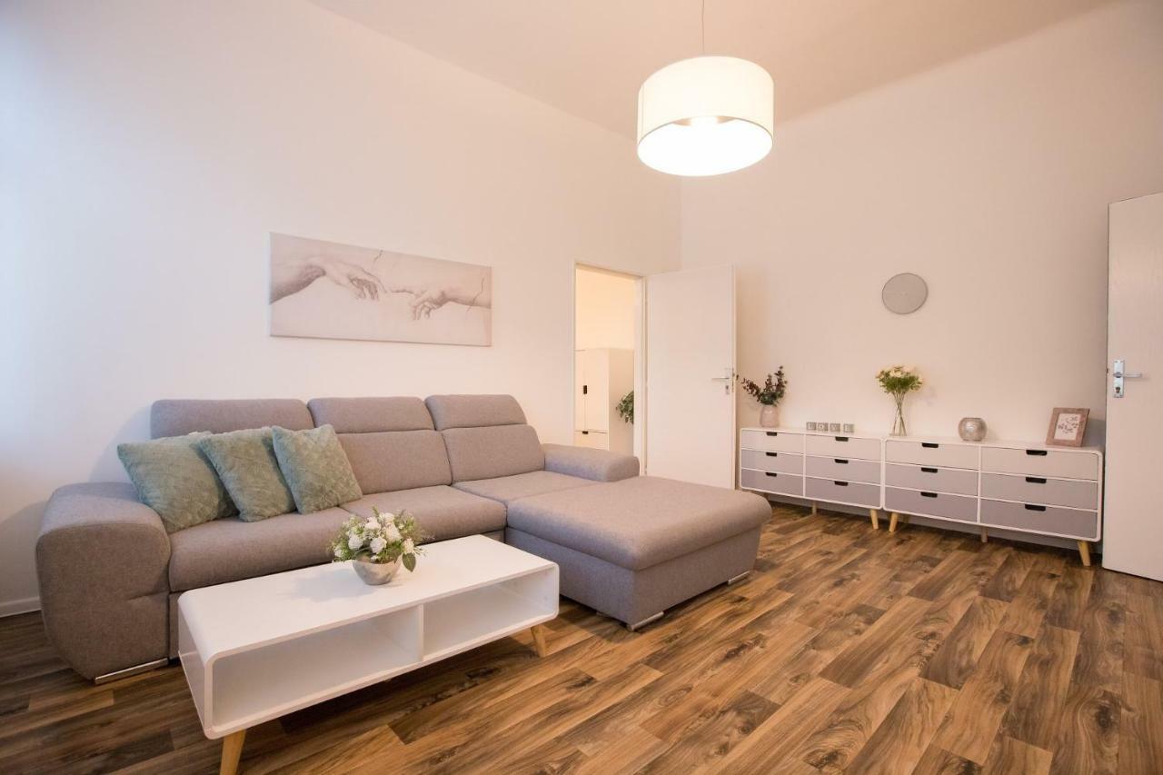 Family Apartment Острава Екстериор снимка