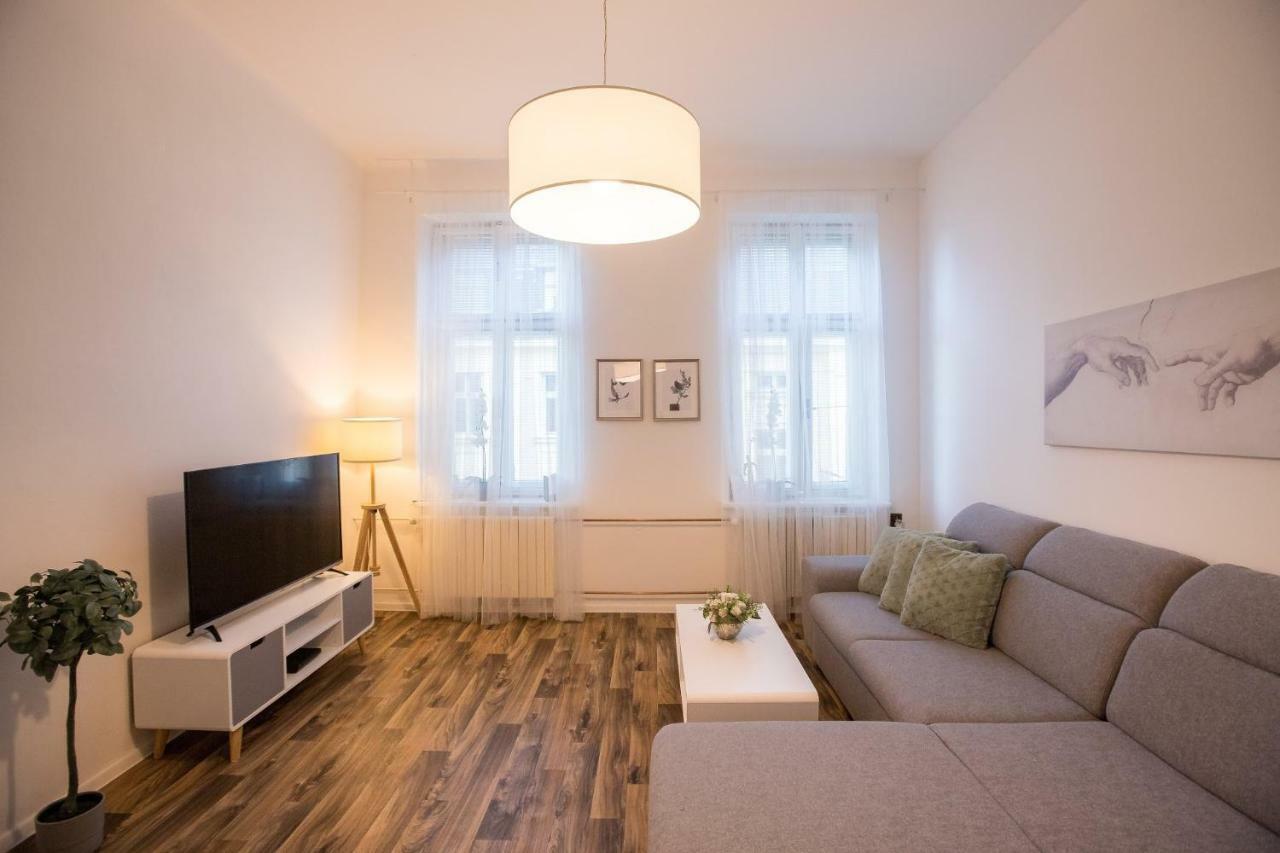 Family Apartment Острава Екстериор снимка